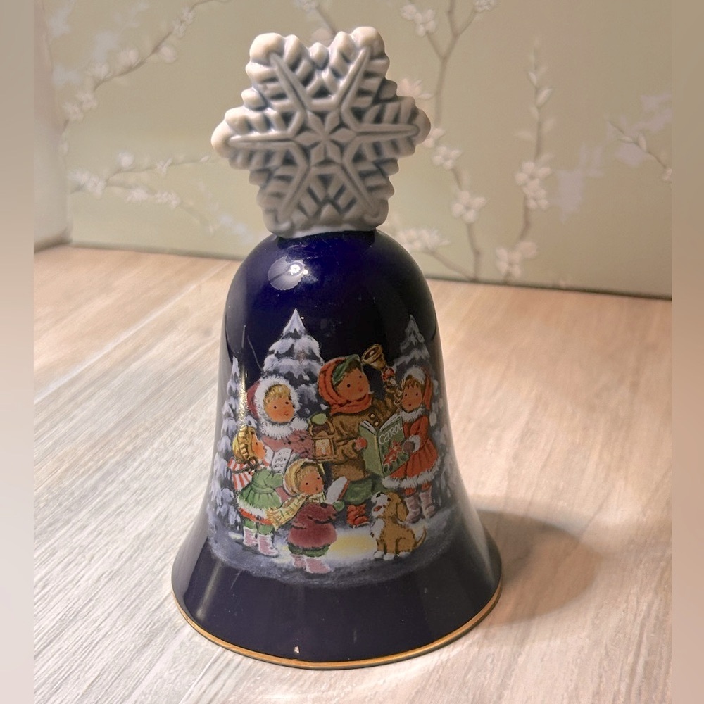 Avon Collectible Bell with Snowflake Topper-1987